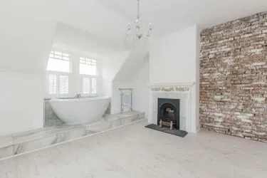 Detached 4 Bedroom Period Home