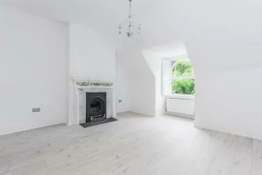 Detached 4 Bedroom Period Home