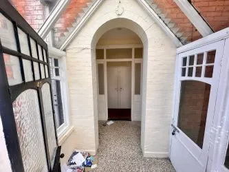 1st Floor Flat with Rear Garden and Brand New Lease in Bournemouth - Vacant Possession