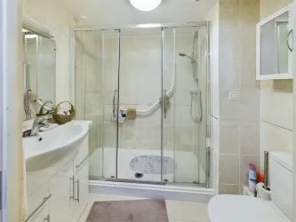 A one bedroom apartment in Chester City Centre.