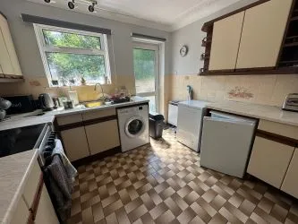 2-Bedroom Bungalow with Garage & Parking - 11 Scott Road, Poole, Dorset, BH12 5AT