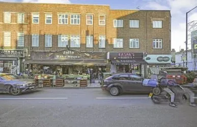 3 BEDROOM APARTMENT ON FULHAM BROADWAY