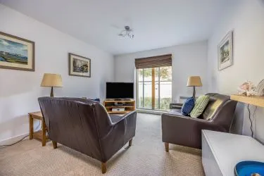 Exceptional Two Double Bedroom Coastal Apartment – Prime for Investment, or Second Home. - Flat 14 Honeycombe Beach, Honeycombe Chine, Boscombe, Dorset, BH5 1LE