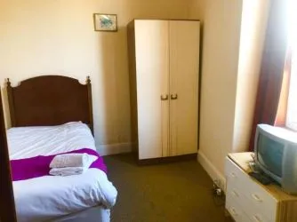 FORMER ROYAL HOTEL & 7 BEDROOM APARTMENT