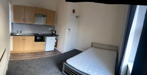 INCOME GENERATING HMO