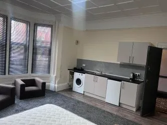 INCOME GENERATING HMO