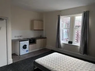 INCOME GENERATING HMO
