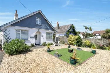Detached Property With Planning Consent For 4 Bed, 3 Bath New Build - Available via Auction 30th July 2025