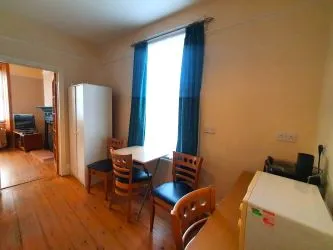 UNBROKEN TITLE BLOCK OF 4 APARTMENTS TO SOLD AT AUCTION