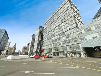 Eighth Floor Waterfront Apartment