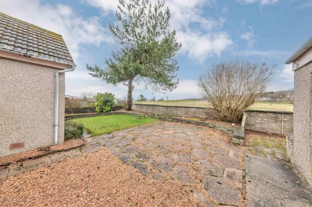 35 Pitcairn Road, Dundee, Angus, DD3 9EE