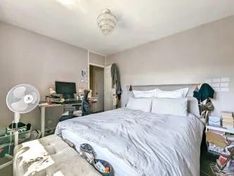 Leasehold (87 years remaining) | 2 Bedrooms | Central Location | Ideal First-Time Buy or Investment  with a 9.7% annual rental yield| with tenants in-situ| No Chain