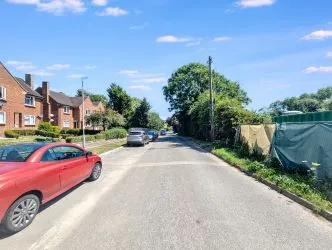 Leasehold (87 years remaining) | 2 Bedrooms | Central Location | Ideal First-Time Buy or Investment  with a 9.7% annual rental yield| with tenants in-situ| No Chain