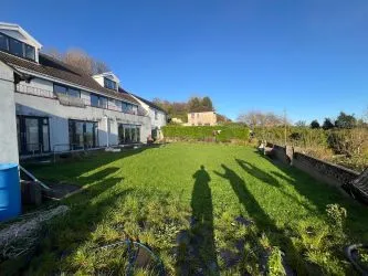 110 and 112 Trewyddfa Road, Morriston, Swansea, SA6 8NY
Guide price £230,000 
Auction 30.7.25