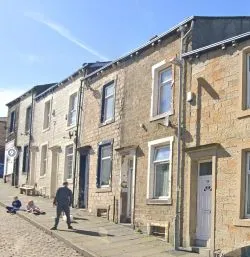 61 Albion Street, Burnley, Lancashire, BB11 4QD