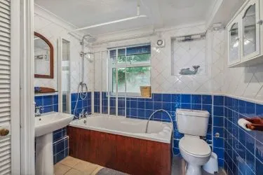 Spacious 3 bedroom Apartment Available for Sale Via Auction 30th July 2025