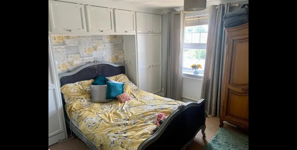 3 Bedroom Detached Property with Annex