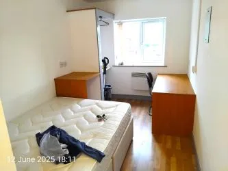 VACANT STUDIO IN YOUNG VILLAGE MUST BE SOLD AT AUCTION