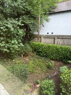 FOR SALE BY UNCONDITIONAL ONLINE AUCTION.
WELL PRESENTED TWO-BEDROOM RETIREMENT FLAT IN DESIRABLE LOCATION.
OVER 60S ONLY.
NEAR TO ROUNDHAY PARK.
LIFT.
PART TIME HOUSE MANAGER.