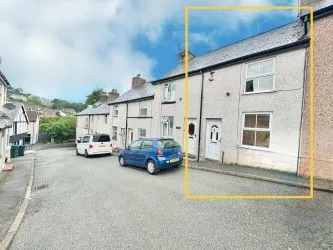 A Traditional One Bedroom Mid Terraced Cottage, Including A Converted Attic Room, Enjoying Convenient Access To Local Amenities And Conwy Town Centre. In Need Of A Scheme Of Modernisation And Benefitting From UPVC Double Glazing. An Opportunity To Create A Family Home Or Investment Property.