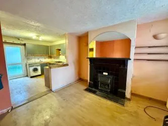 A Traditional One Bedroom Mid Terraced Cottage, Including A Converted Attic Room, Enjoying Convenient Access To Local Amenities And Conwy Town Centre. In Need Of A Scheme Of Modernisation And Benefitting From UPVC Double Glazing. An Opportunity To Create A Family Home Or Investment Property.