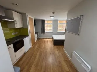 VACANT STUDIO APARTMENT