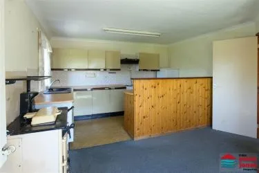 Open days: Thursday 31st July & 21st August 11:00 – 11:30. for somewhere with plenty of scope and potential? Here you will find a spacious 4 Bedroomed property on a sizable plot with outbuilding and workshop.