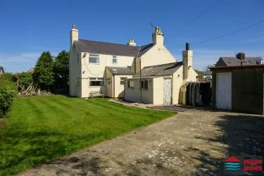 Open days: Thursday 31st July & 21st August 11:00 – 11:30. for somewhere with plenty of scope and potential? Here you will find a spacious 4 Bedroomed property on a sizable plot with outbuilding and workshop.
