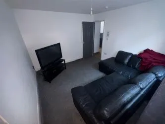 🏠 Partially Let 6 Bed HMO For Sale By Online Auction! 🏠