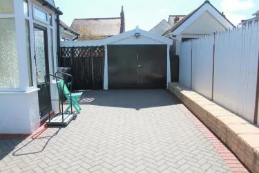 THIS BEAUTIFULLY PRESENTED 2/3 BEDROOM SEMI DETACHED DORMER BUNGALOW IS SITUATED TOWARDS THE END OF A CUL-DE-SAC OVERLOOKING THE GREEN, within an easy access of local village shops of Penrhyn Bay, Promenade, bus services, local Family Practitioners and Chemist.