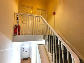 UNBROKEN TITLE BLOCK OF 4 APARTMENTS TO SOLD AT AUCTION