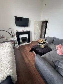 Town & Country Property Auctions offers this well-located 1-bedroom flat in the heart of Paisley.
