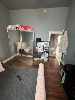 Town & Country Property Auctions offers this well-located 1-bedroom flat in the heart of Paisley.