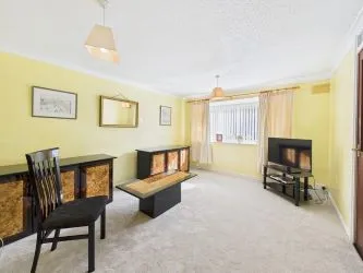 OPEN DAYS TUESDAY 22ND JULY & TUESDAY 5TH AUGUST 11- 11.30am.  A very well appointed modern ground floor two bedroom apartment just off very popular Hough Green in Chester.