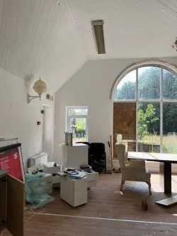Tenure: Freehold
Offering excellent investment and development opportunity
An imposing Grade II* former school/nursing home
Large grounds
Ample parking