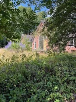 Tenure: Freehold
Offering excellent investment and development opportunity
An imposing Grade II* former school/nursing home
Large grounds
Ample parking