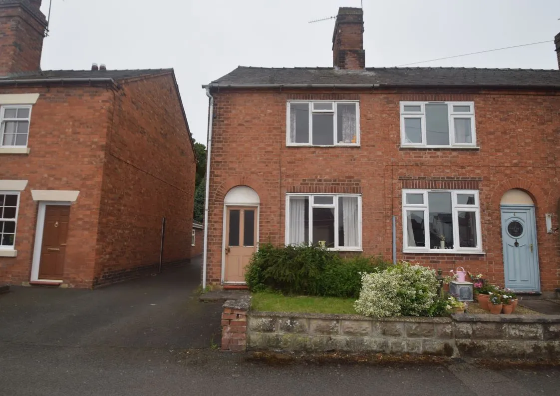Situated in a great location, this house offers not just a place to live, but a project waiting for your personal touch. Whether you're a first-time buyer looking to make your mark on a property or an investor seeking a renovation opportunity, this house has great potential.
Within walking distance of Newport town centre, this property is ideally located to make use of the range of eateries, independent shops, supermarkets and renowned schools on offer in Newport. Larger towns, such as Stafford and Telford, are within a short driving distance and the M54 motorway is just several miles away allowing access to further afield.