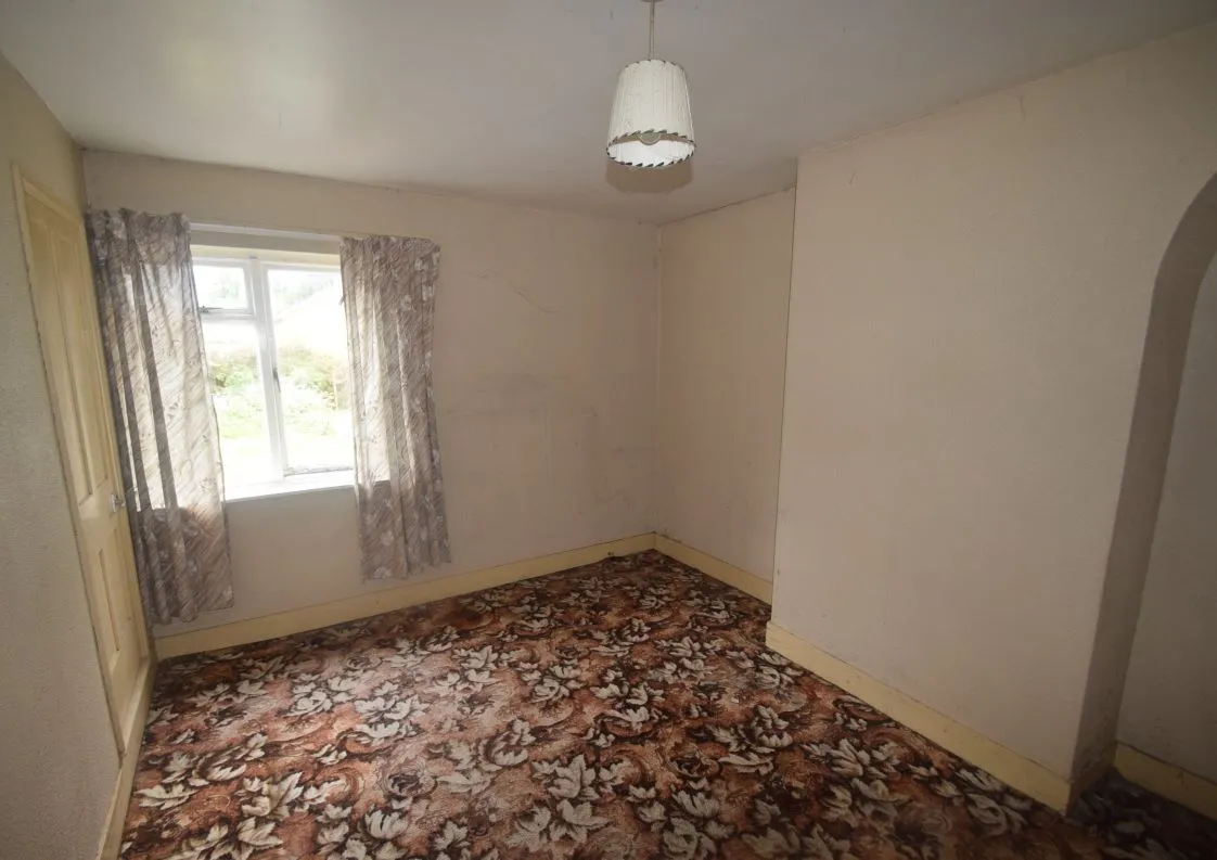 Situated in a great location, this house offers not just a place to live, but a project waiting for your personal touch. Whether you're a first-time buyer looking to make your mark on a property or an investor seeking a renovation opportunity, this house has great potential.
Within walking distance of Newport town centre, this property is ideally located to make use of the range of eateries, independent shops, supermarkets and renowned schools on offer in Newport. Larger towns, such as Stafford and Telford, are within a short driving distance and the M54 motorway is just several miles away allowing access to further afield.