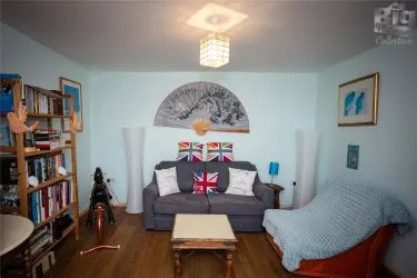 TCPA are delighted to present for sale this spacious 3 / 4 bedroom detached FAMILY HOME in the popular town of LLANDUDNO.