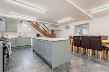 Glanrafon Hall, Glanrafon, Corwen, Denbighshire, LL21 0HA