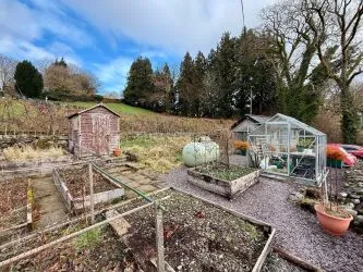 4 Tai Newyddion is a charming 4 bedroom semi-detached property, standing within the centre of the village of Llanfachreth. Enjoying well-proportioned accommodation, with a side and front garden.