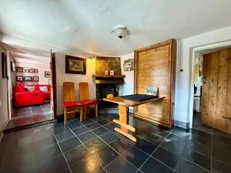 4 Tai Newyddion is a charming 4 bedroom semi-detached property, standing within the centre of the village of Llanfachreth. Enjoying well-proportioned accommodation, with a side and front garden.