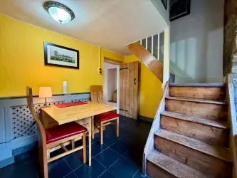 4 Tai Newyddion is a charming 4 bedroom semi-detached property, standing within the centre of the village of Llanfachreth. Enjoying well-proportioned accommodation, with a side and front garden.