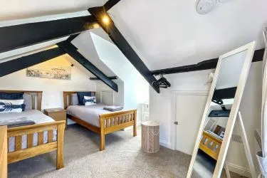 Charming coastal cottage with harbour views, modern comforts, and timeless character—just steps from Port Isaac.