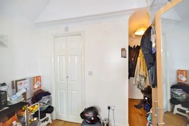 FOR SALE BY UNCONDITIONAL ONLINE AUCTION.
EXCELLENT INVESTMENT OPPORTUNITY TO ACQUIRE HIGH YIELDING HMO IN WEST LONDON.
8% YIELD
CLOSE TO TRANSPORT LINKS TO CENTRAL LONDON