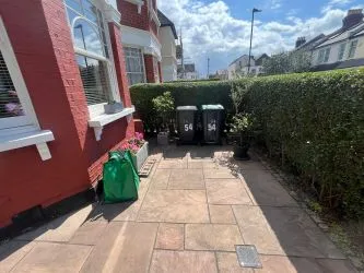 3 Bed Maisonette - Renovation Opportunity
