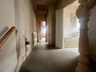 3 Bed Maisonette - Renovation Opportunity