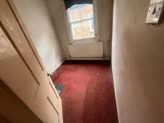 3 Bed Maisonette - Renovation Opportunity