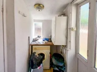 TO BE SOLD AT AUCTION - VACANT POSSESSION 4 BED TERRACED PROPERTY
