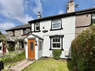 A Well Presented Two Bedroom Cottage, Being Located On The Outskirts Of The Popular Village Of Trefriw. Benefitting From UPVC Double Glazing And Gas Central Heating. An Ideal First Time Home Or Investment Property.